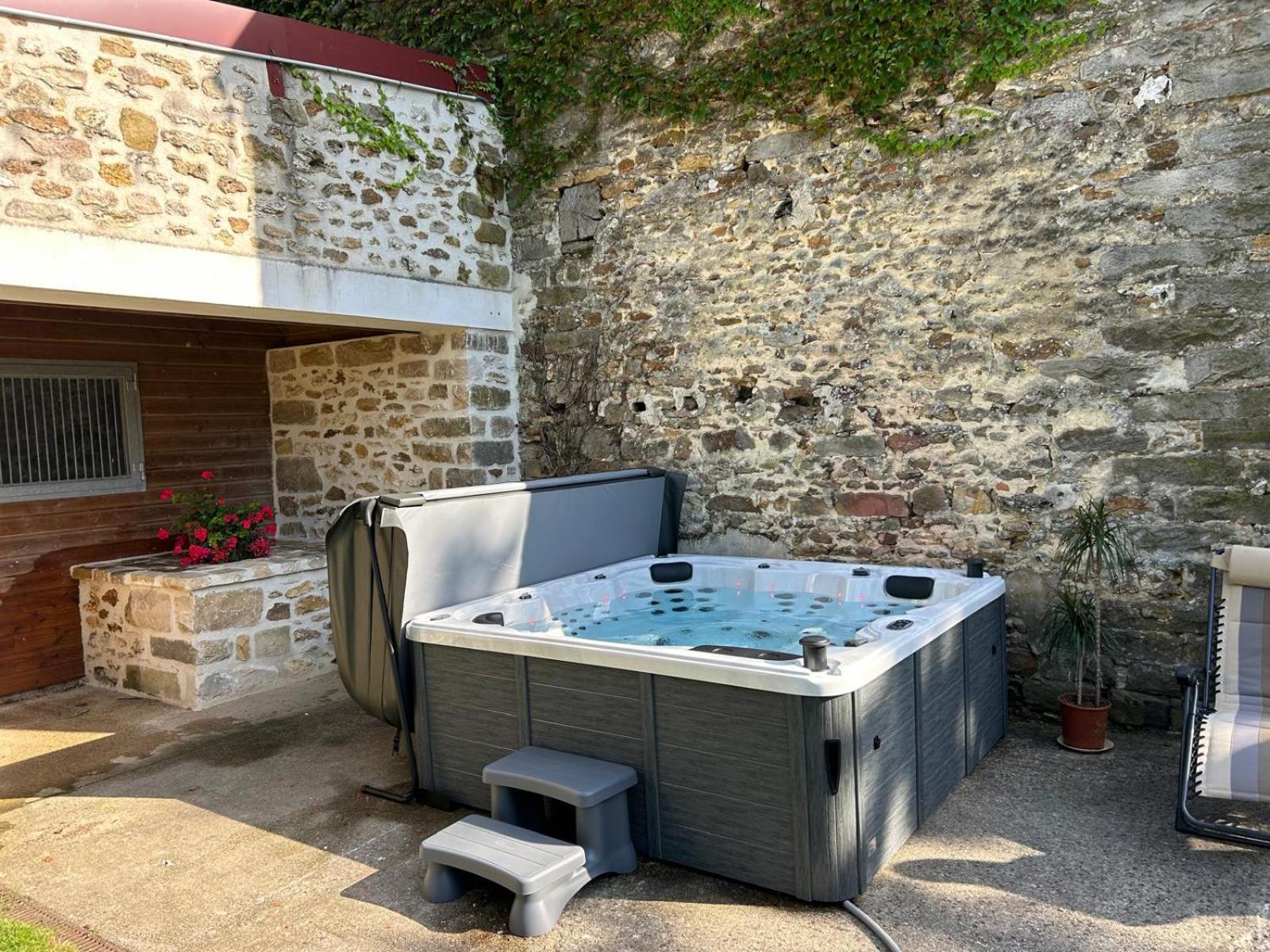 Le Domaine De Brie Apartment Chatillon-la-Borde Luaran gambar